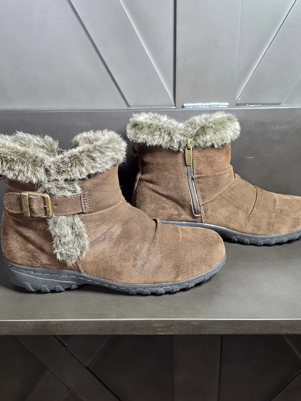Khombu Brown Leather Suede Ankle Boots Faux Fur Trim Womens 8